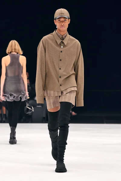 Look 21